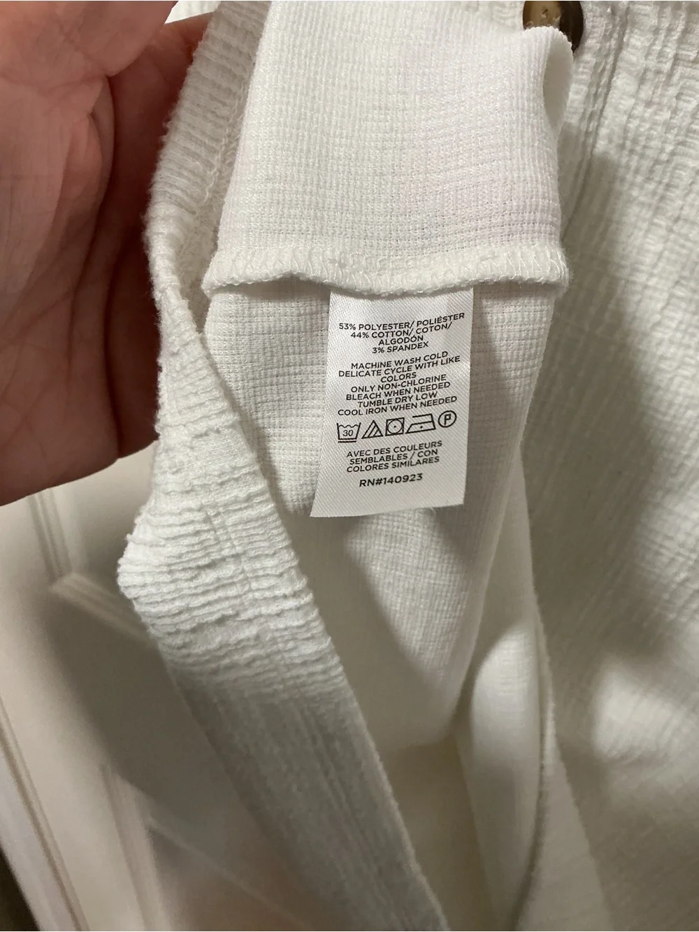 LOFT Outlet White Textured Henley Puff Sleeve Top Size Medium